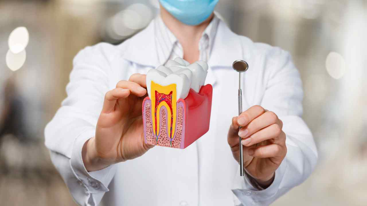 Root Canal Treatment in Hindi